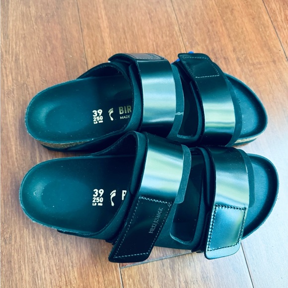 Birkenstock Uji Nubuck shine Leather straps adjustable slide sandals in black - Picture 14 of 16